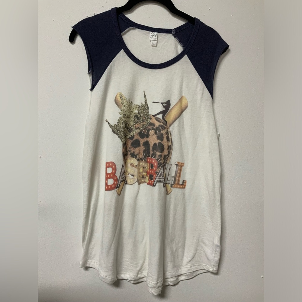 Bow & Arrow cutoff baseball queen shirt